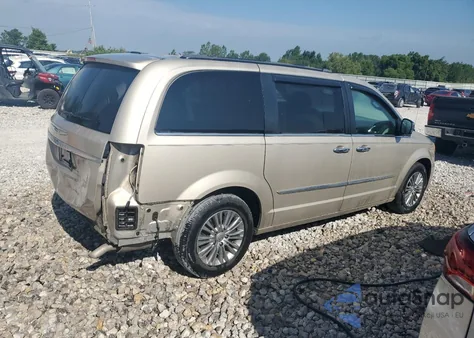 2013 Chrysler Town & Country Touring L z USA, uszkodzony, nr VIN 2C4RC1CG1DR531250